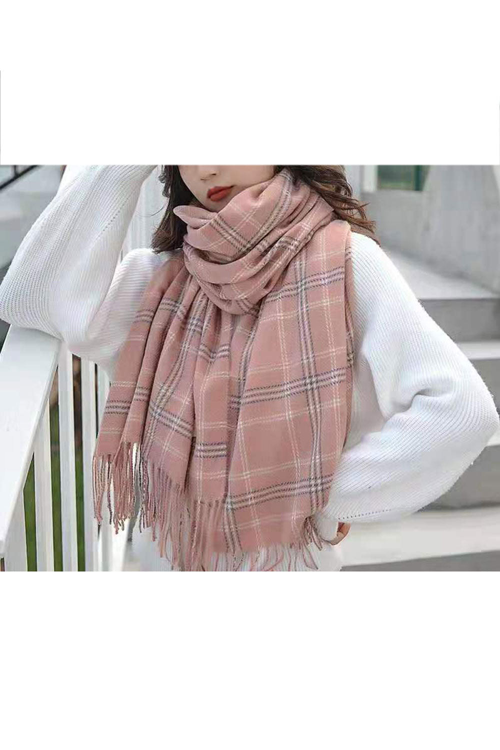 Women Winter Warm Plaid Pattern Lovely Tassel Decorated Muffler