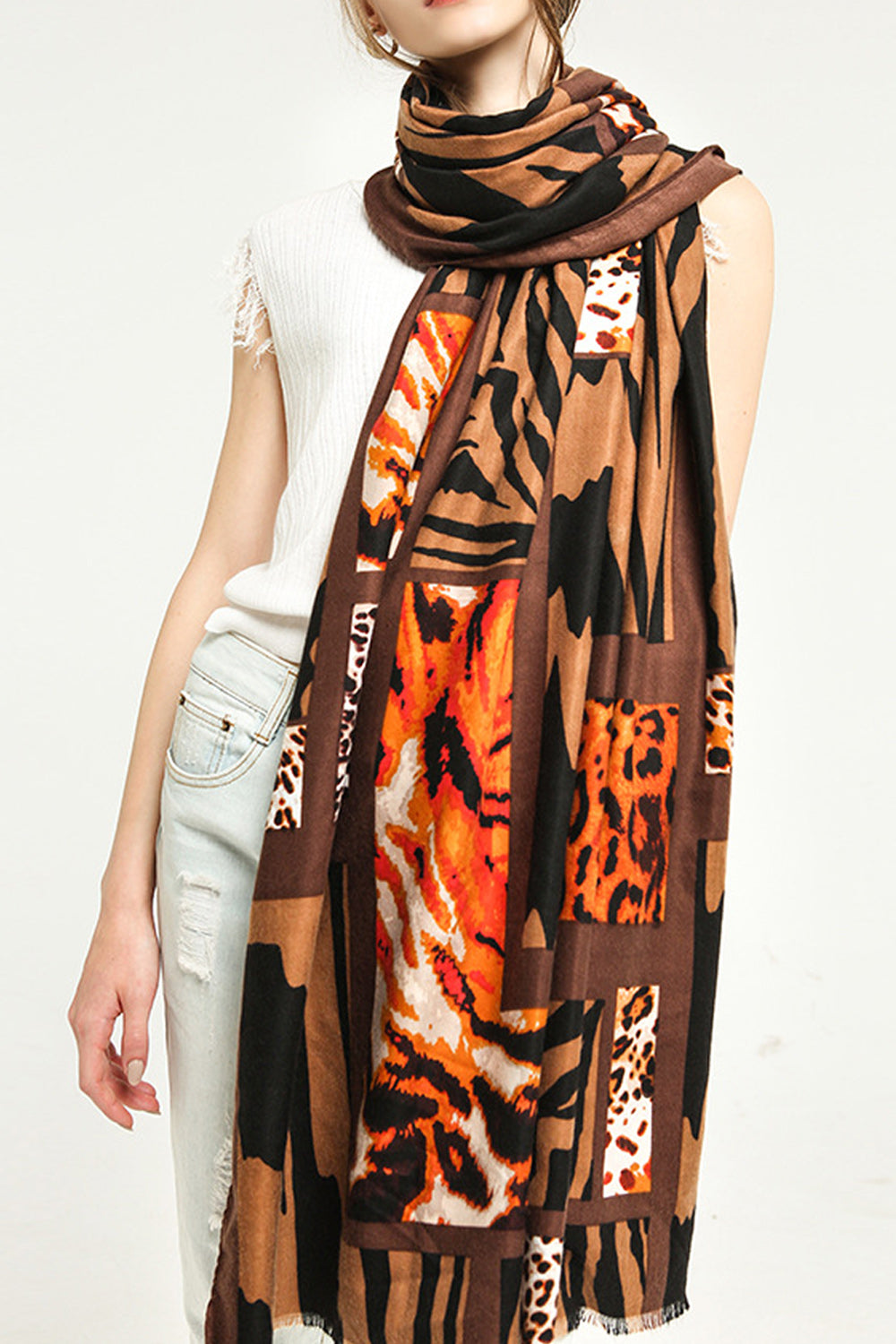Women Fashionable Printed Pattern Autumn & Winter Season Muffler