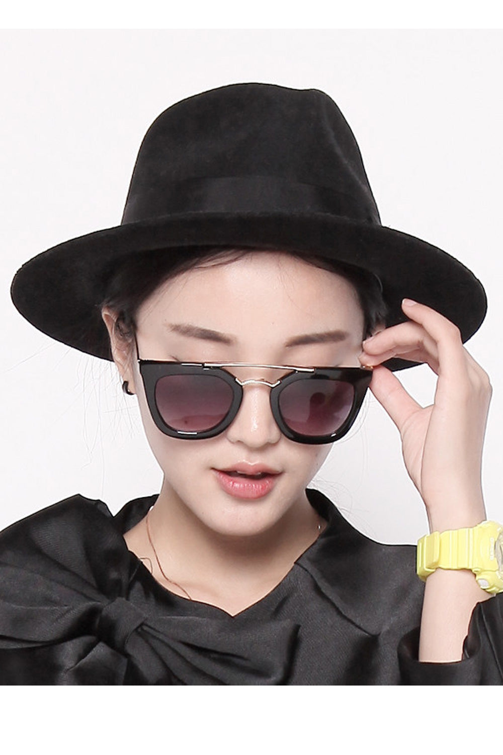 Women Solid Pattern Classy Casual Beret Hat