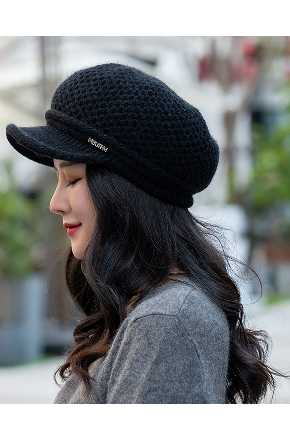 Women Solid Colored Beautiful Warm Thick Material Beret Hat