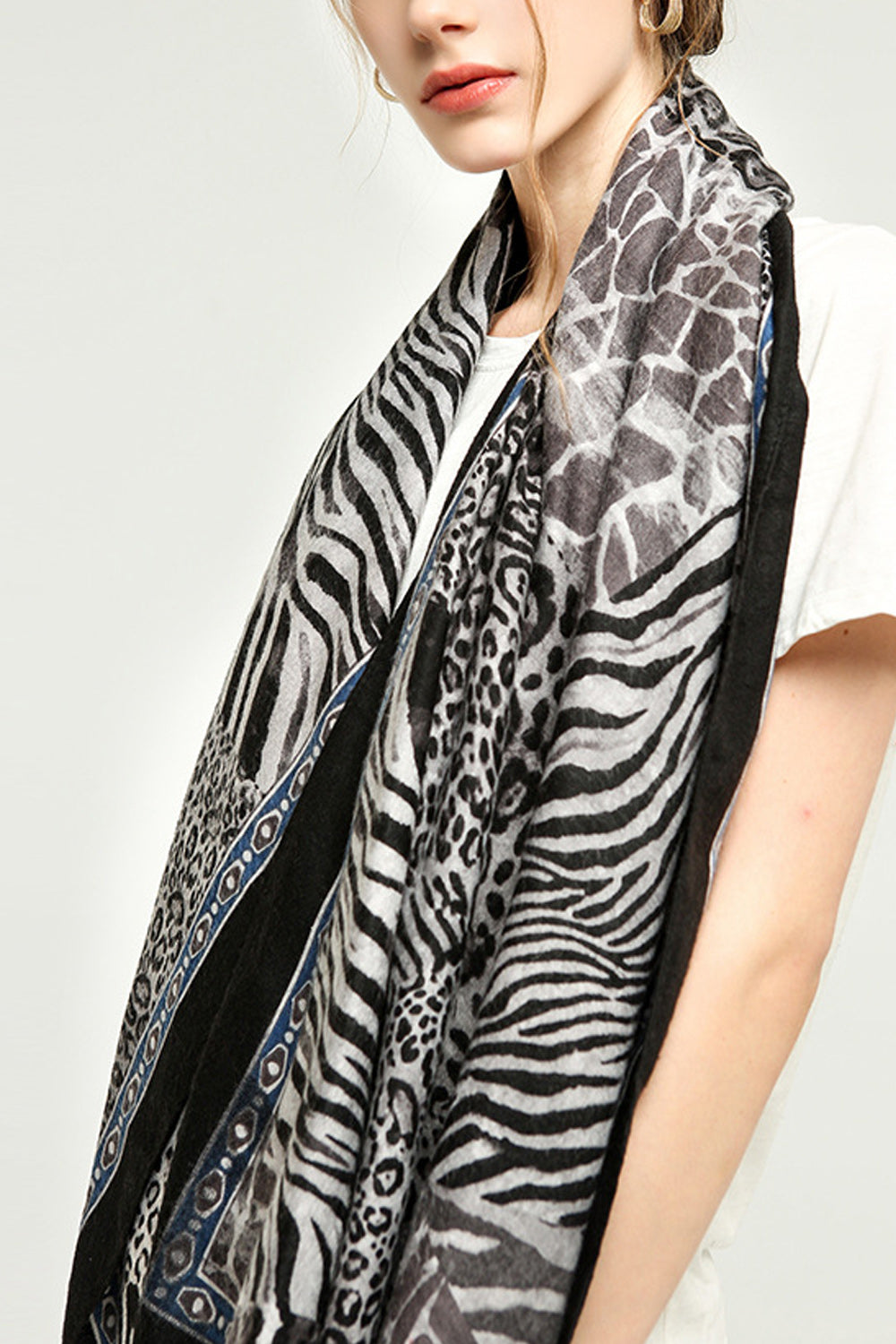 Women Classic Printed Pattern Fabulous Warm Muffler