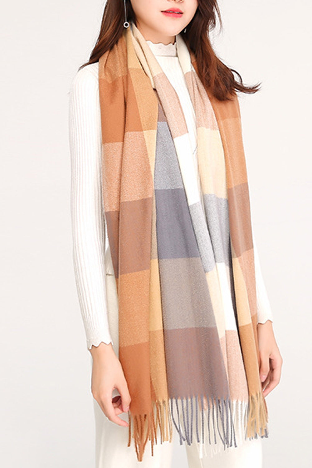 Women Casual Thick Tassel Decorated Plaid Pattern Elegant Muffler