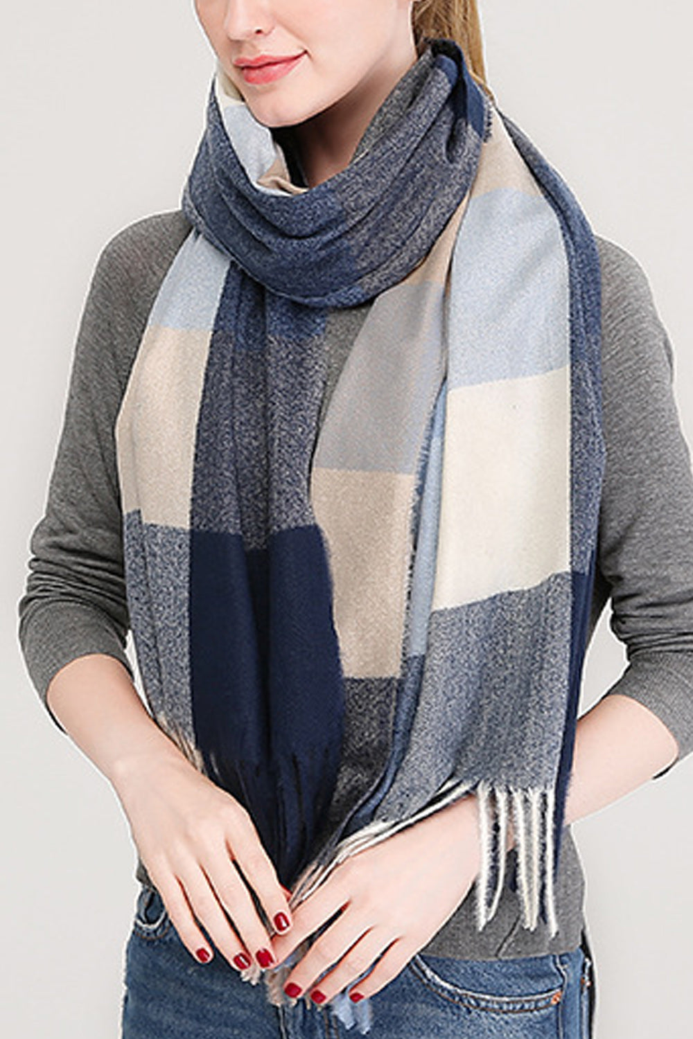 Women Casual Thick Tassel Decorated Plaid Pattern Elegant Muffler