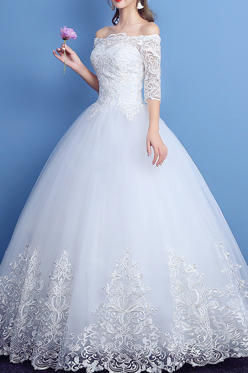 Women Lace Decorated Slim Wedding Dress