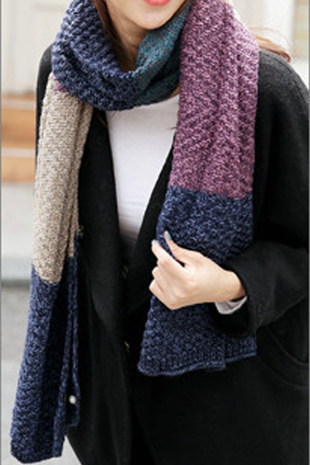 Women Color Contrast Thick Fashion Muffler