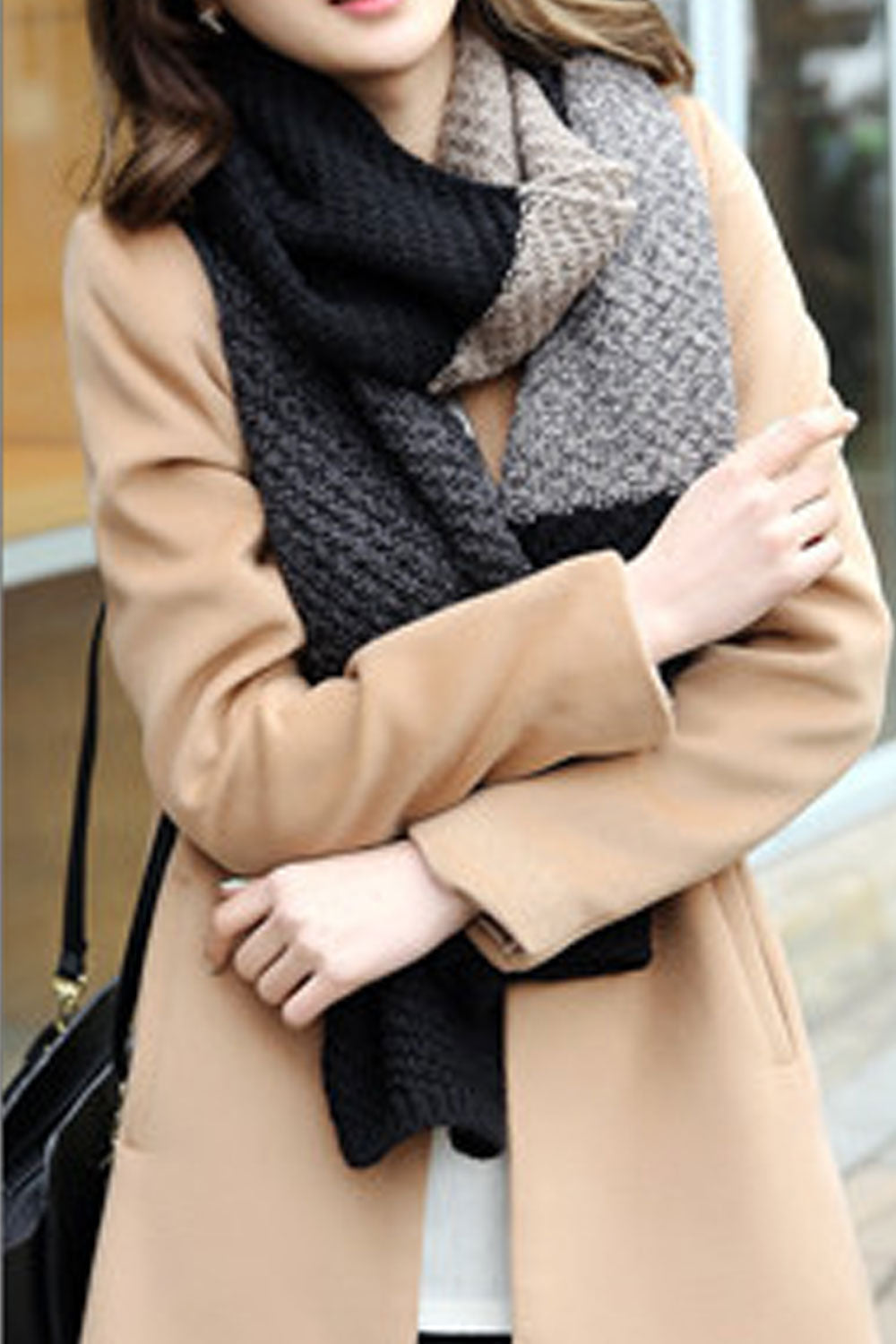 Women Color Contrast Thick Fashion Muffler
