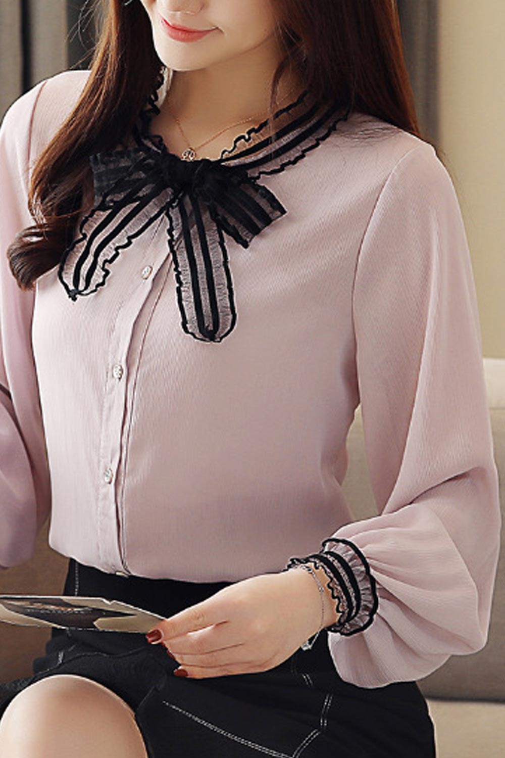 Women Lace Lantern Sleeve Fashion Shirt