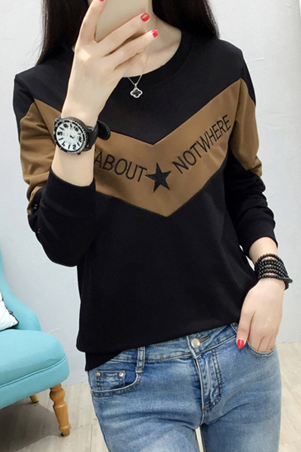 Women Contrast Round Neck Stylish Top