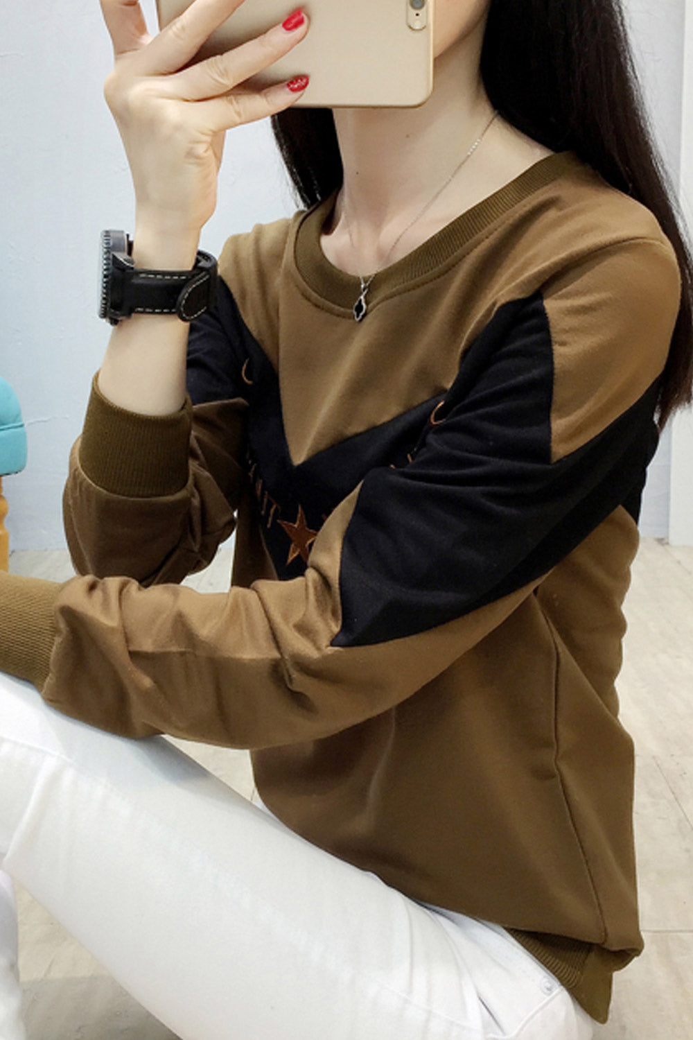 Women Contrast Round Neck Stylish Top