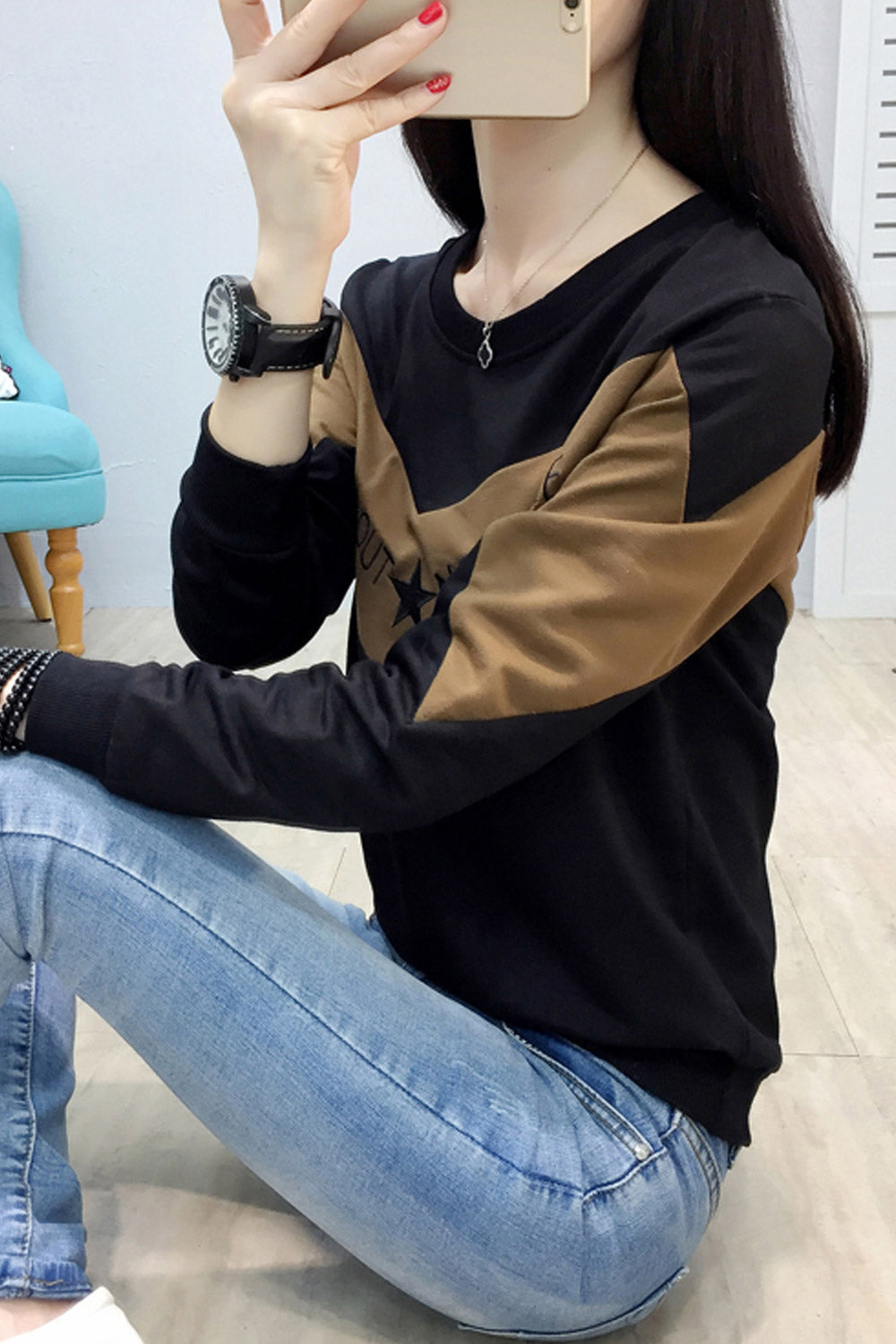 Women Contrast Round Neck Stylish Top