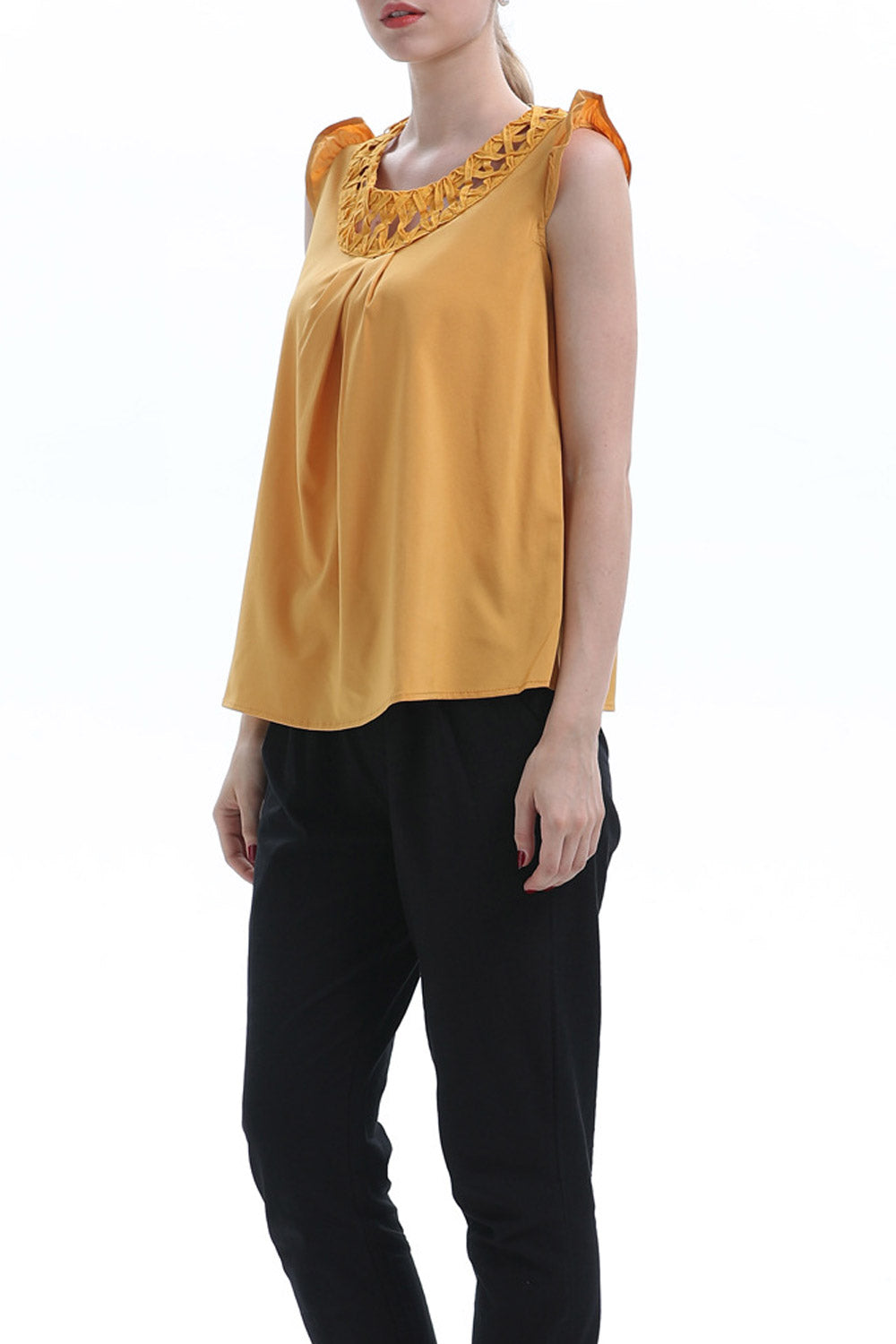 Women Ruffled Sleeveless Fashion Top