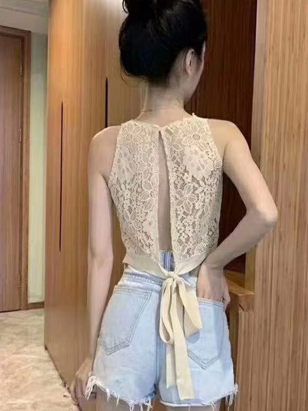 Women Fashion Keyhole Strap Back Summer Top