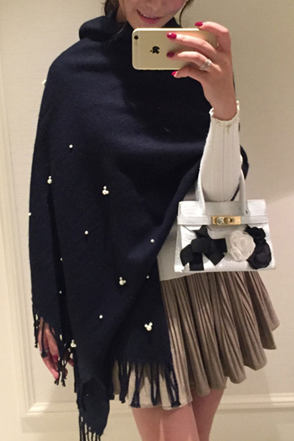 Women Solid Color Tassel Pearl Decorated Warm & Thick Shawl