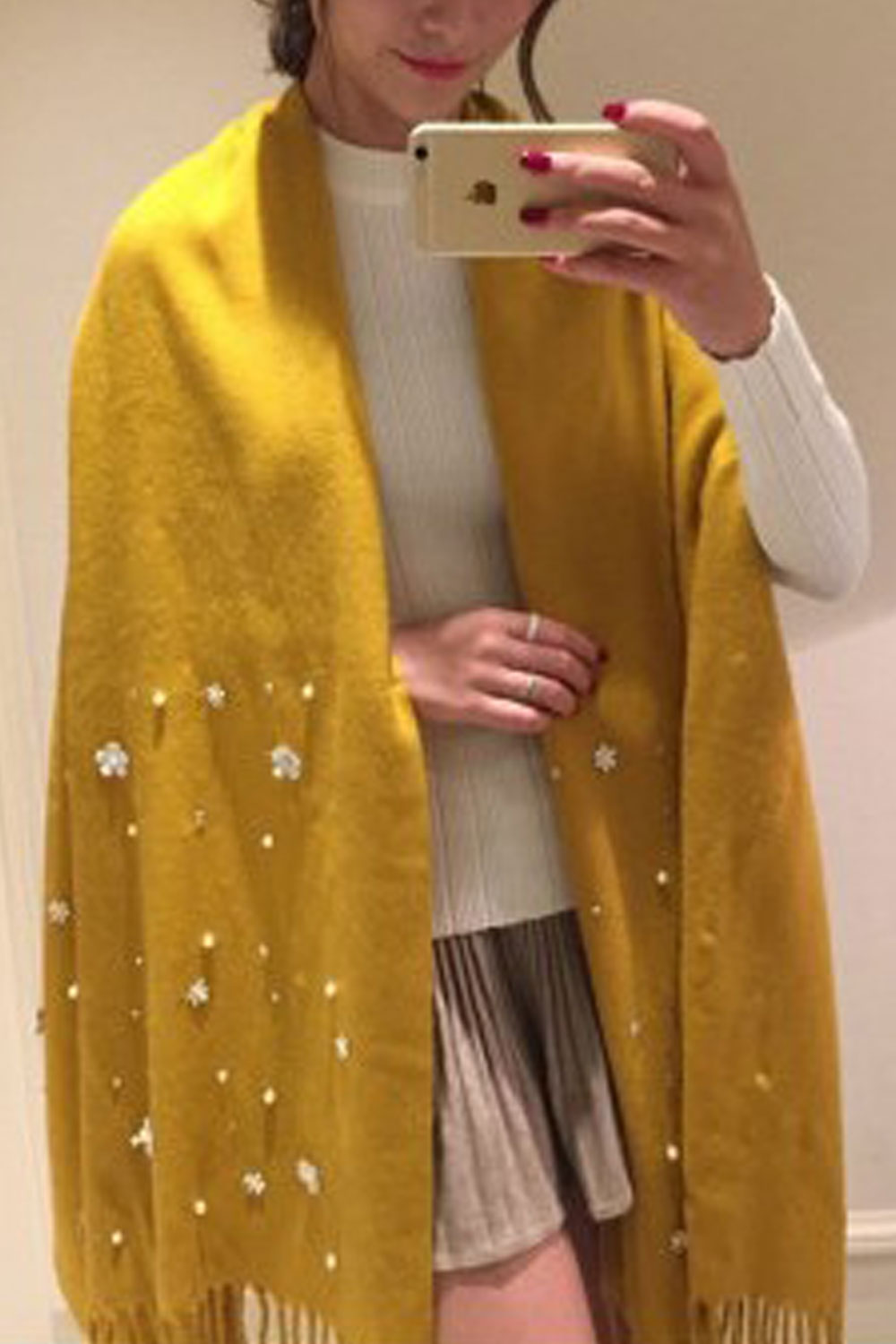 Women Solid Color Tassel Pearl Decorated Warm & Thick Shawl