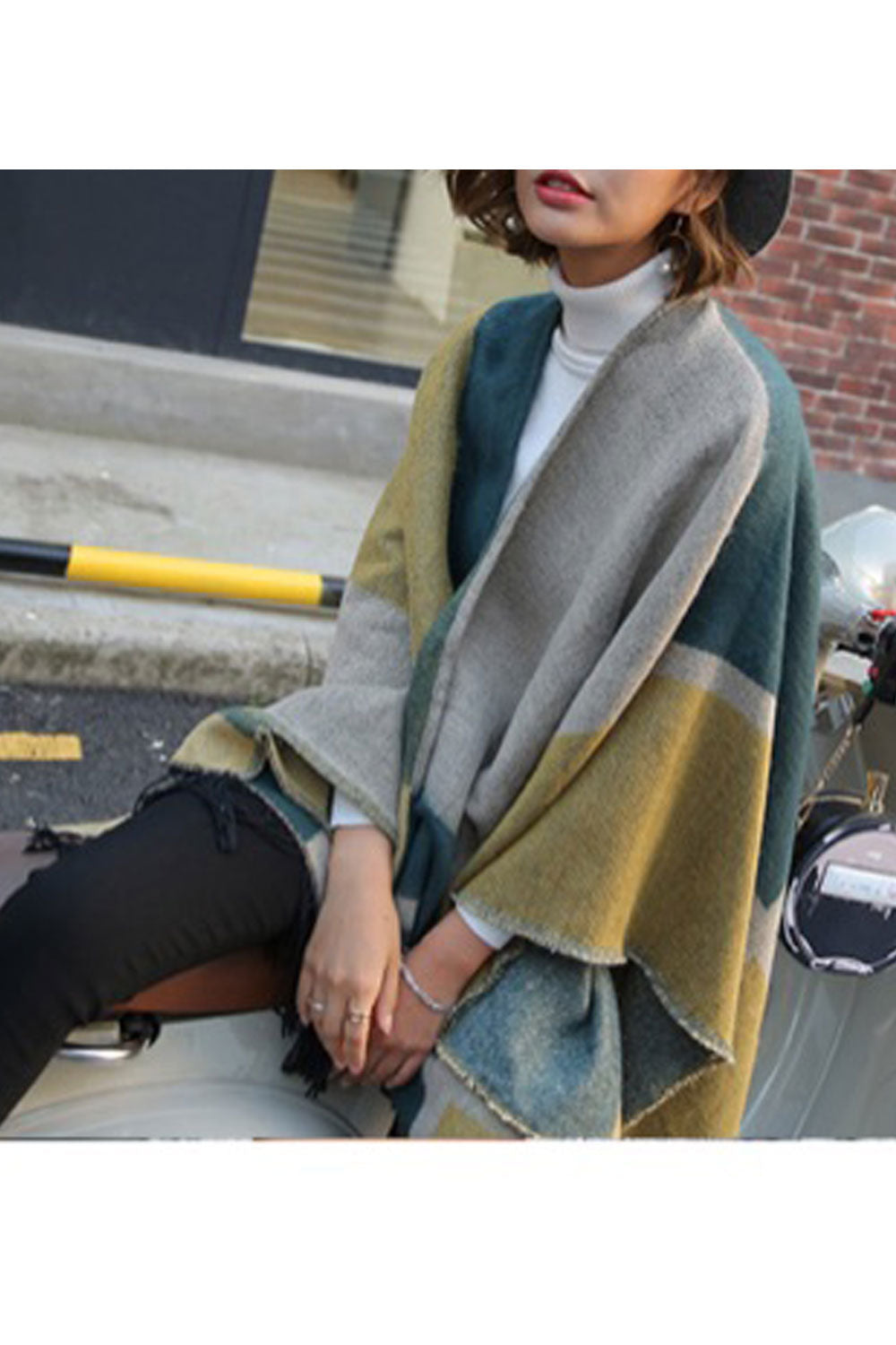 Women Autumn Winter Contrast Color Tassel Decorated Warm Shawl