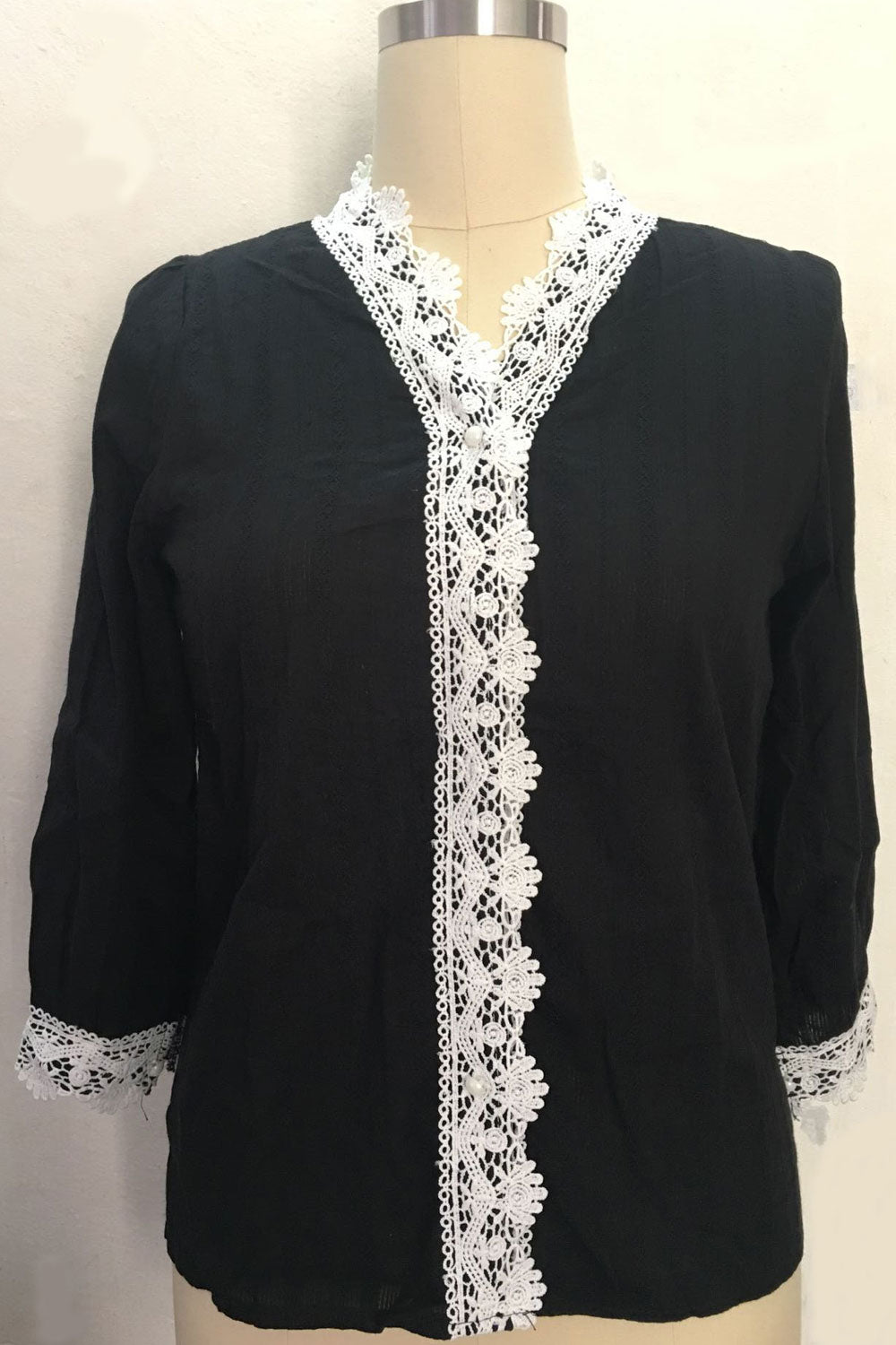 Women lovely Lace Decorated V Neck Long Sleeve Top