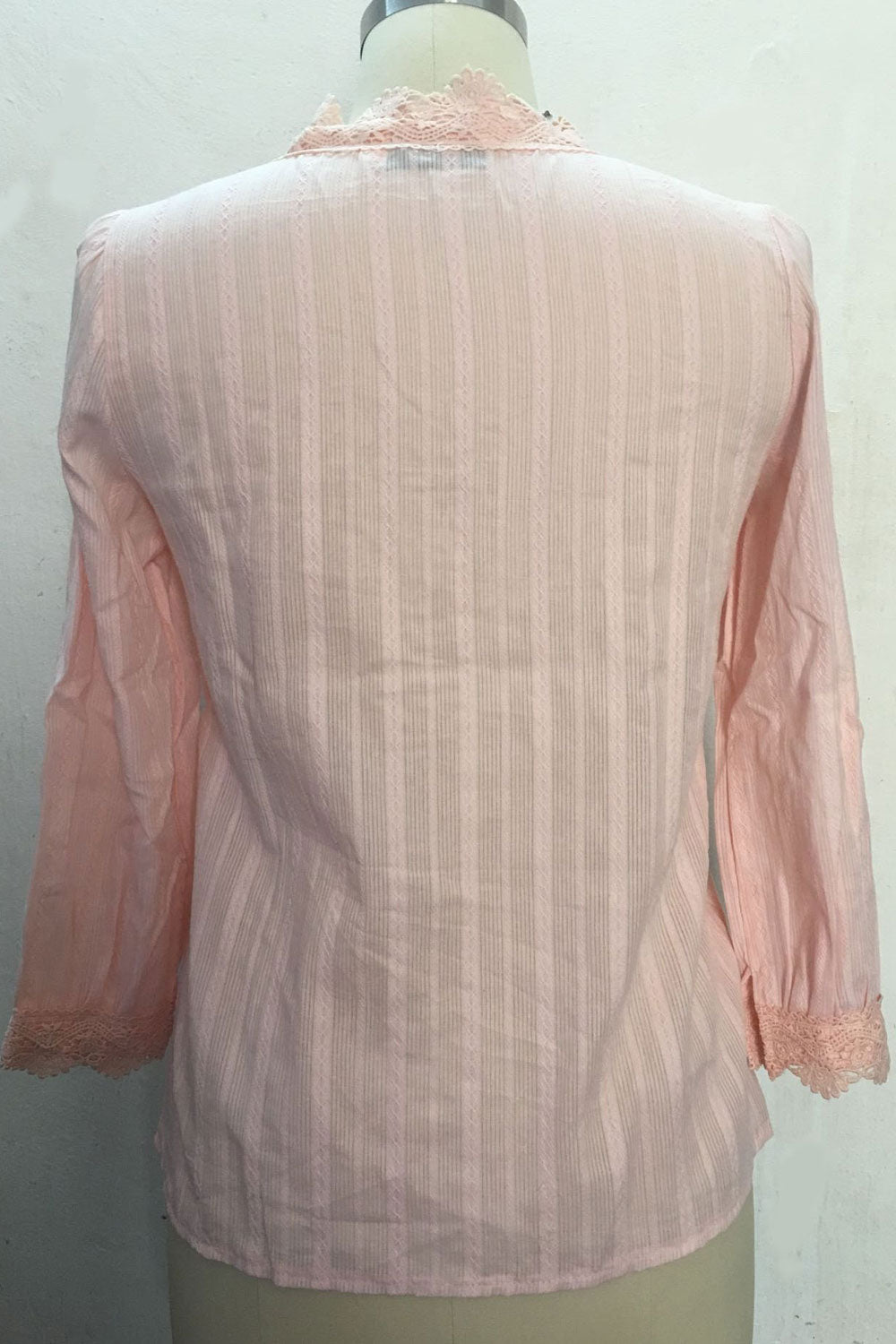 Women lovely Lace Decorated V Neck Long Sleeve Top